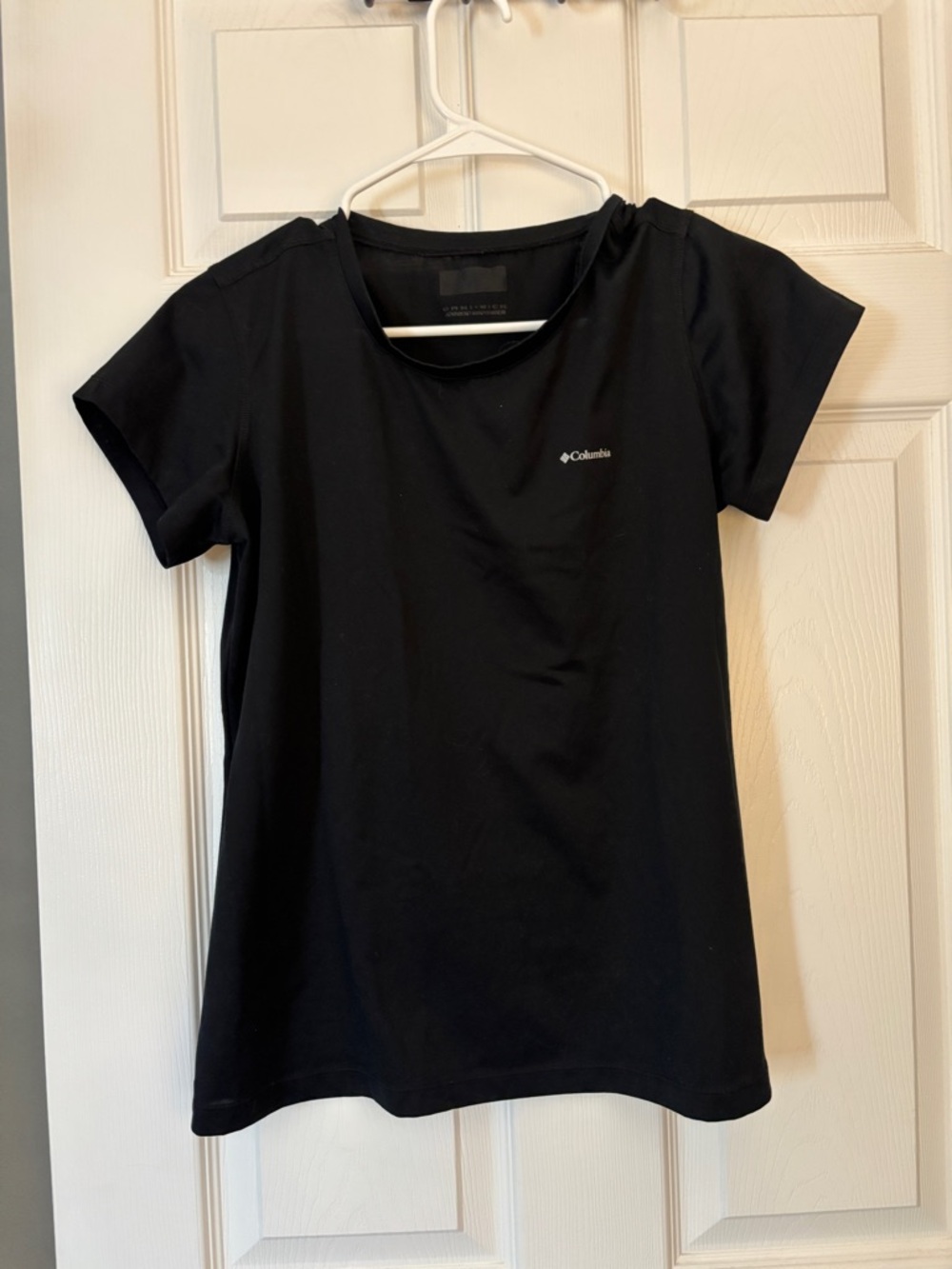 Columbia Women’s Black Short-Sleeve Active Tee